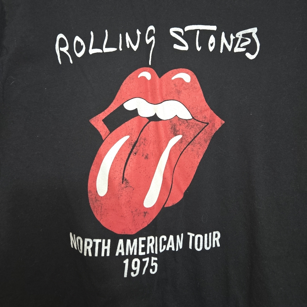Rolling Stones Black and Red Men's L T-Shirt - Picture 2 of 10